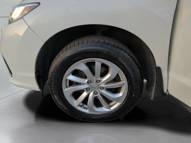 Used 2018 White Acura Technology Package image 35