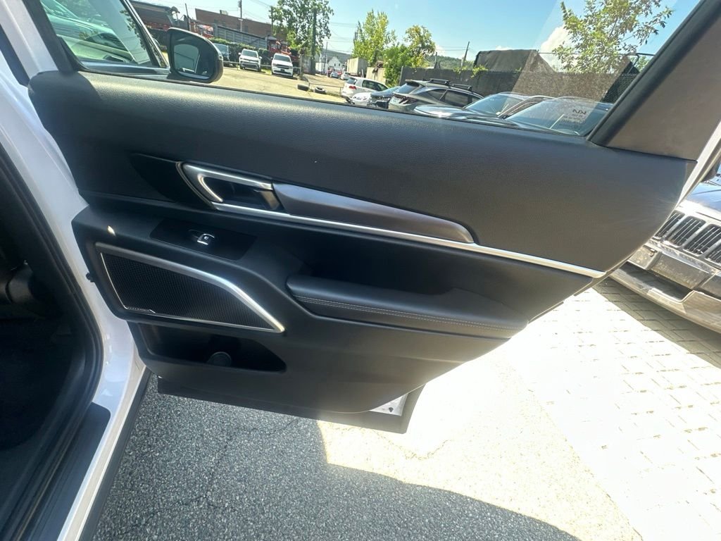 Certified Used 2024 White Kia LX image 32