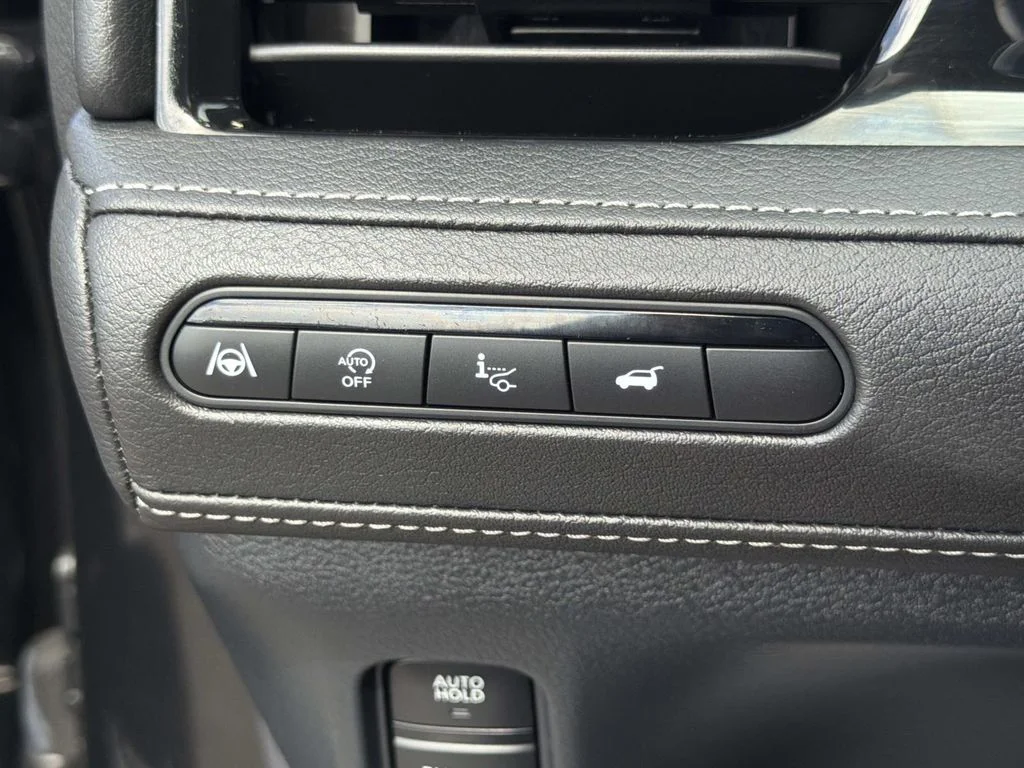 Used 2025 MINERAL BLACK INFINITI SENSORY image 19