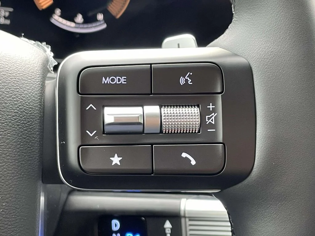 New 2026 Silver Hyundai SE image 22