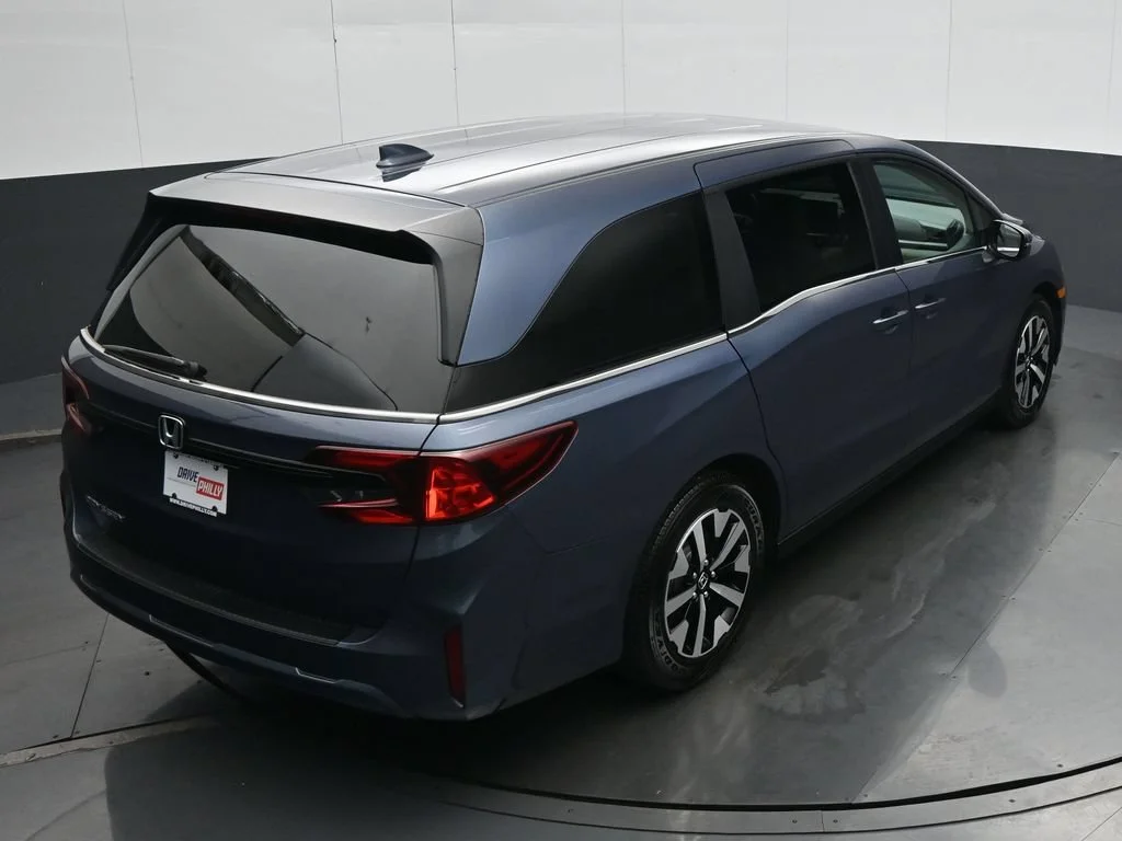 Used 2025 Black Honda EX-L image 22