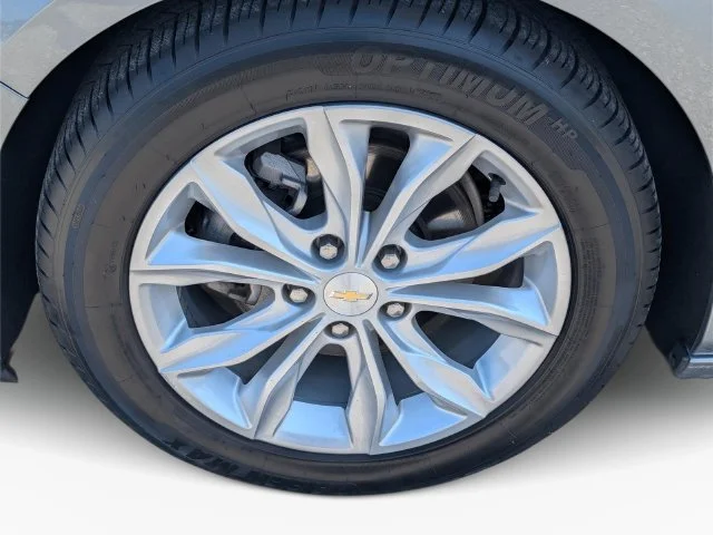 Used 2024 Sterling Gray Metallic Chevrolet 1LT image 12