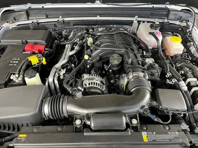 Used 2026 White/off-white Jeep Sport S image 46