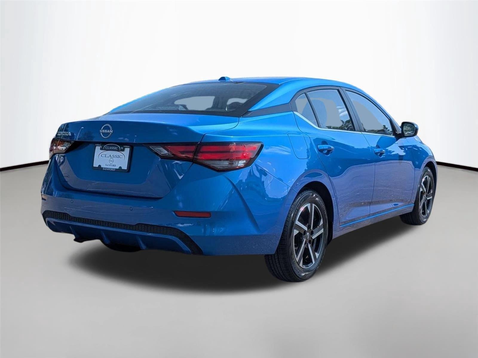 Used 2025 Electric Blue Metallic Nissan SV image 5
