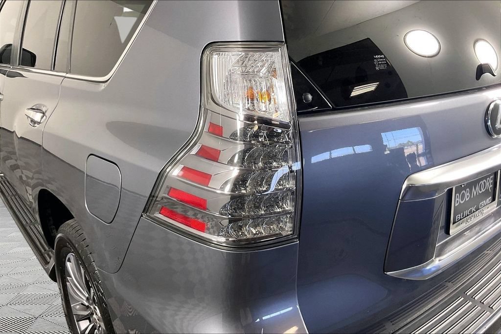 Used 2022 Gray Lexus Luxury image 22