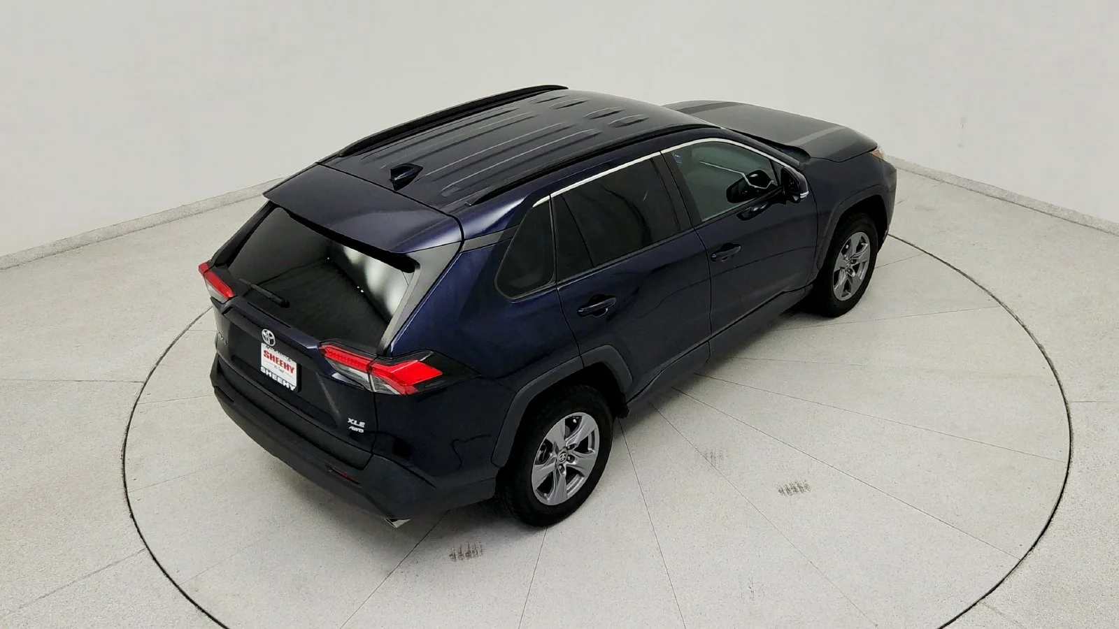 Used 2022  Toyota XLE image 19