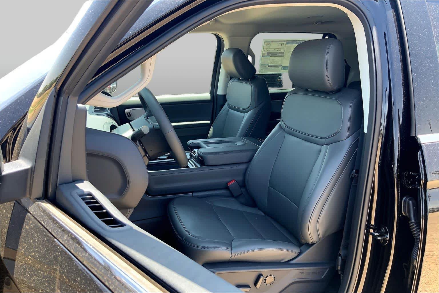 New 2026 Agate Black Metallic Ford MAX Active image 9