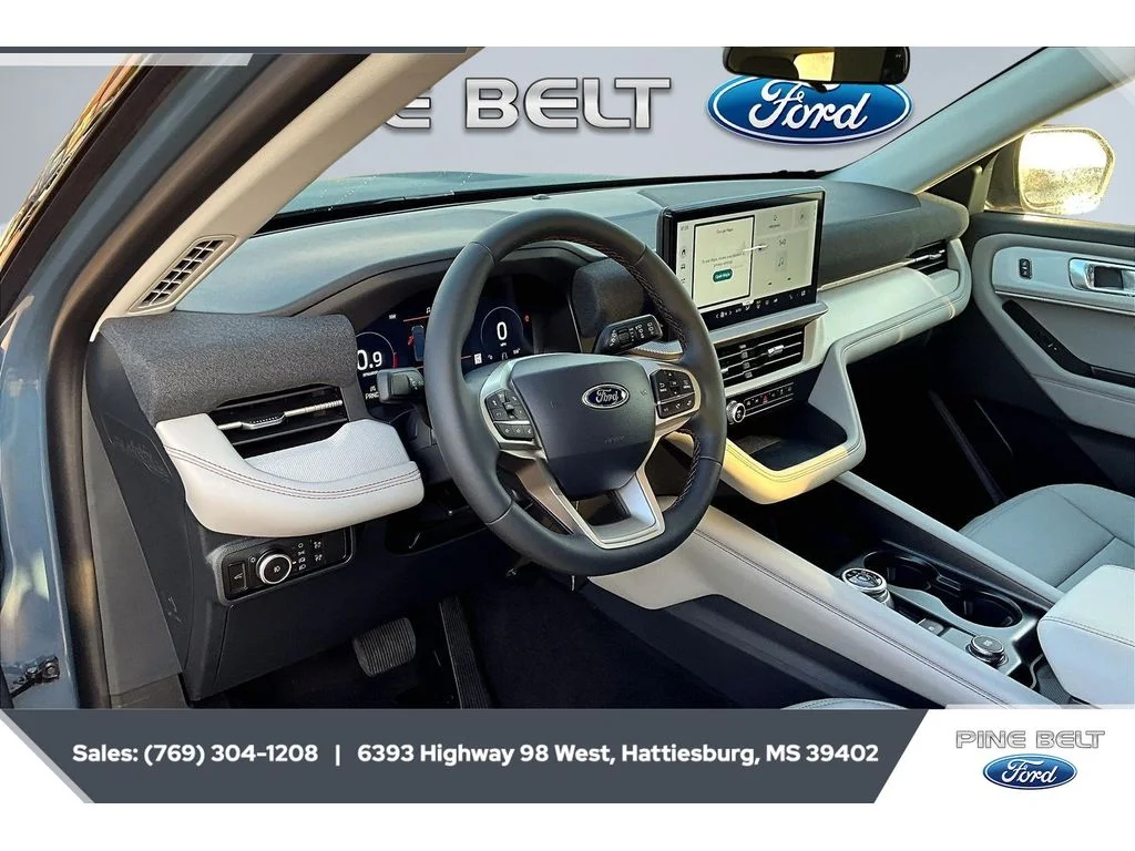 2026 Ford Explorer Active - Photo 8