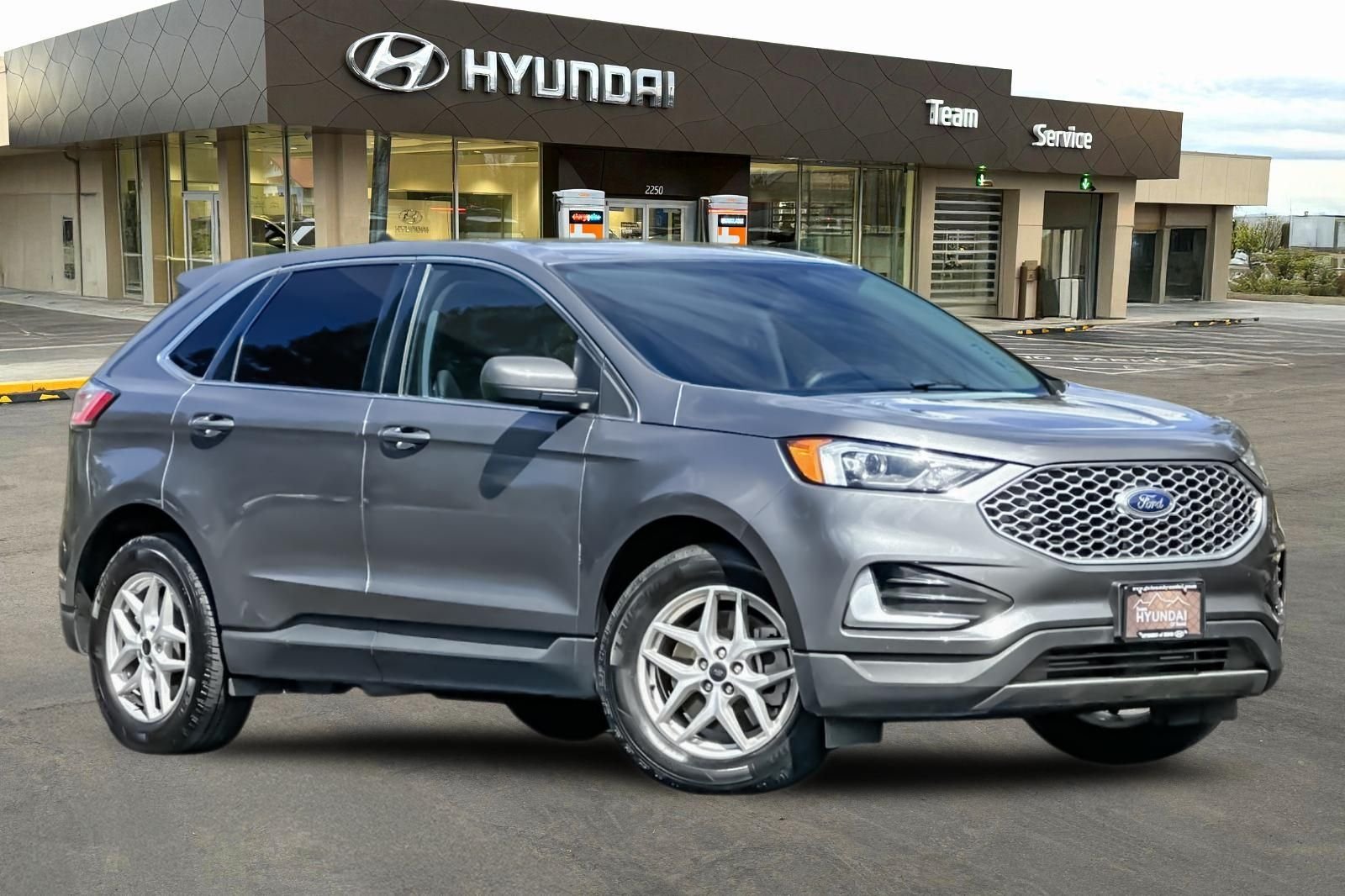Vehicle Image 2