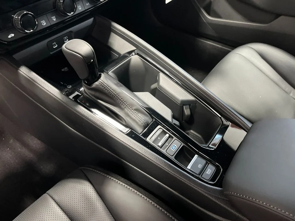 New 2026 Platinum White Pearl Honda Sport-L image 14