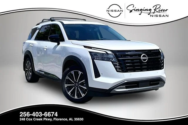 2026 Nissan Pathfinder Platinum 4WD's photo