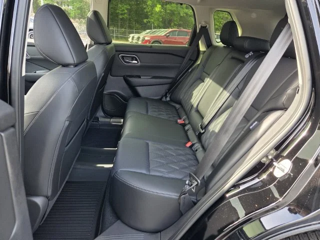 2026 Nissan Rogue Platinum - Photo 10