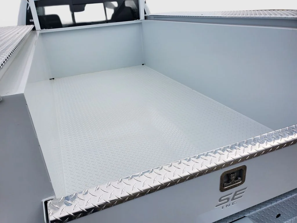 New 2026 Bright White Clear-Coat Exterior Paint RAM Tradesman image 22