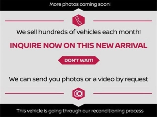Used 2018 Black GMC SLT image 35