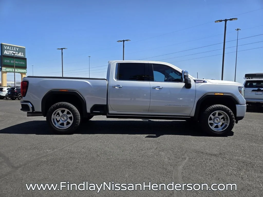 Used 2021 Silver GMC Denali image 7