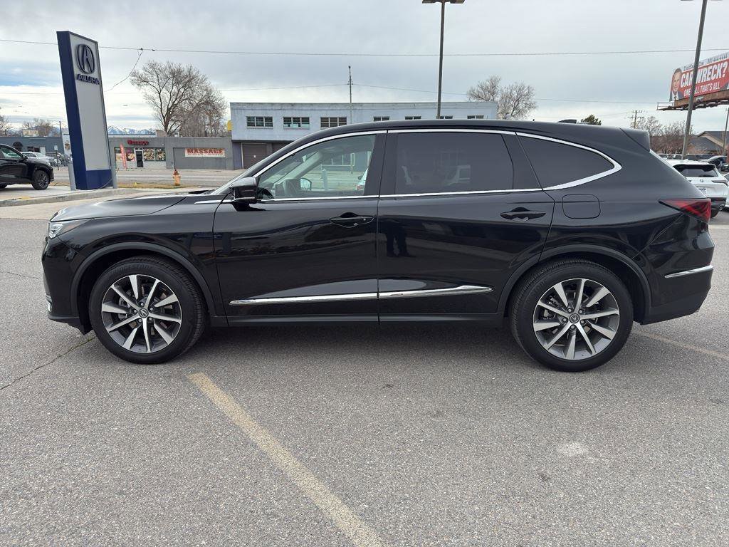 Certified Used 2025 Majestic Black Pearl Acura w/Technology Package image 4