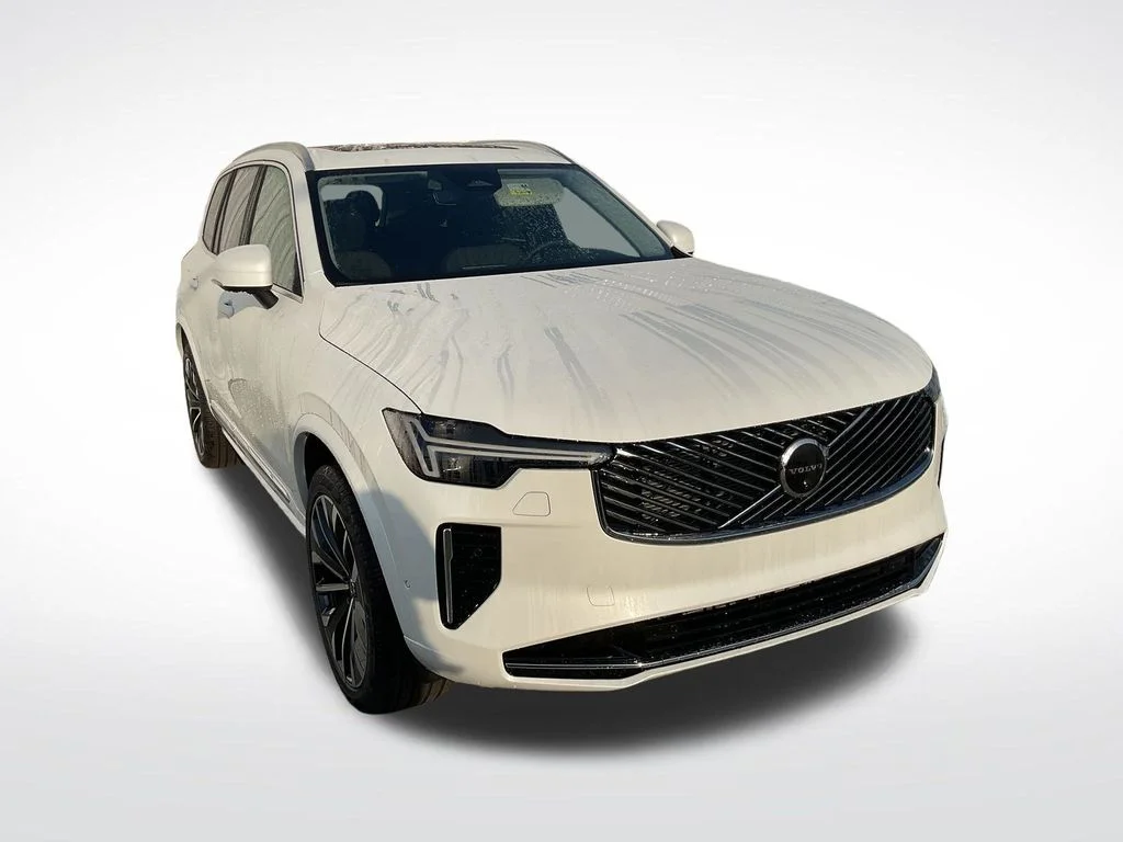 2026 Volvo XC90 B6 Plus