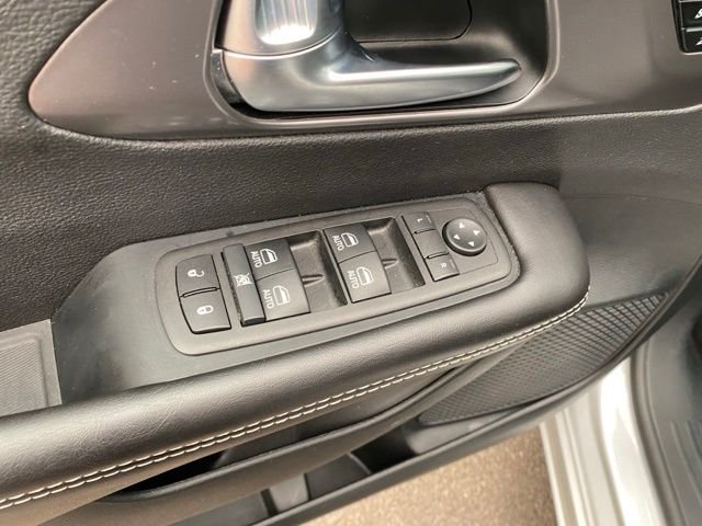 Used 2026 Silver Chrysler Select image 20