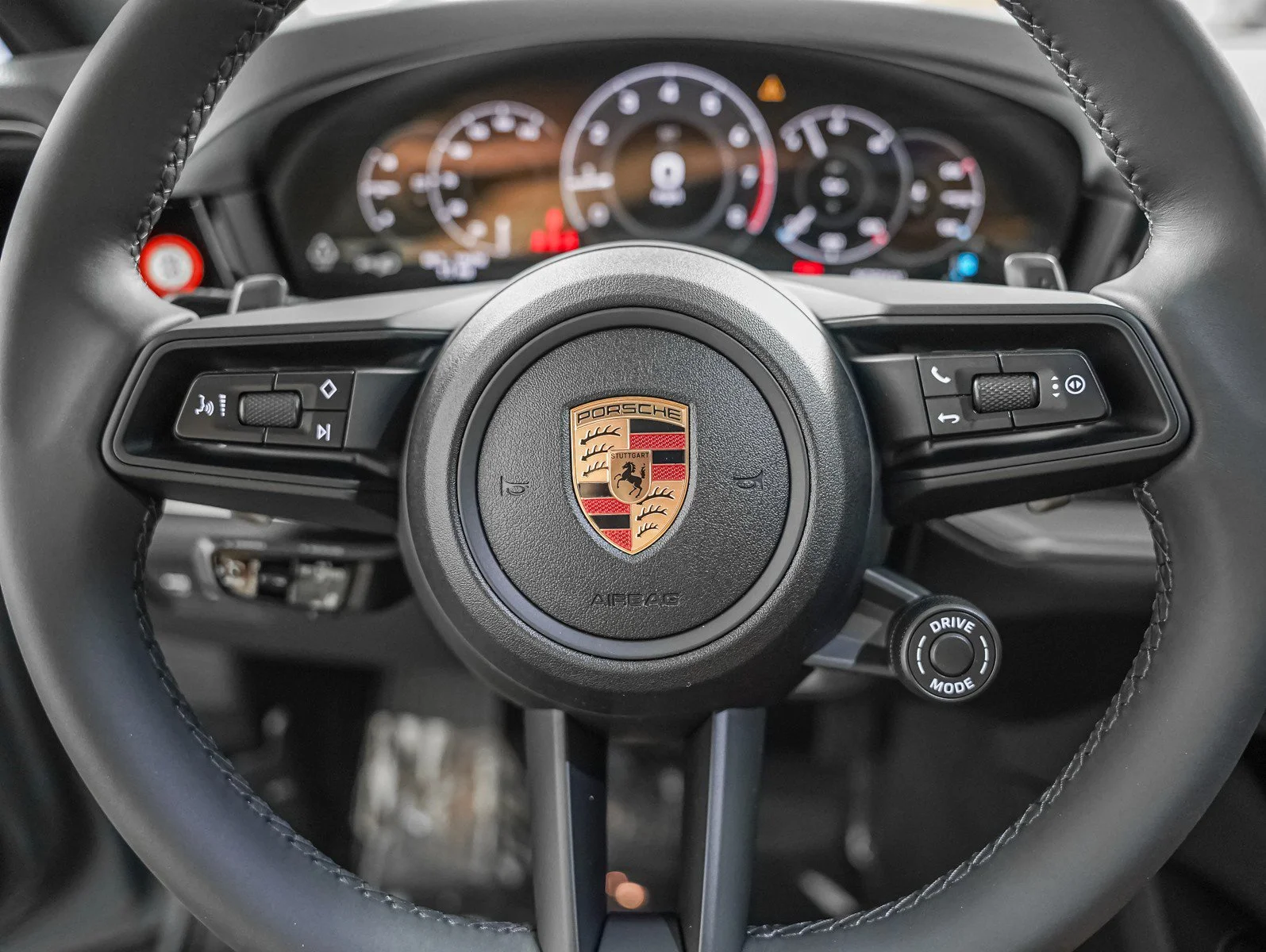 New 2026 ARCTIC GREY Porsche Coupe image 17