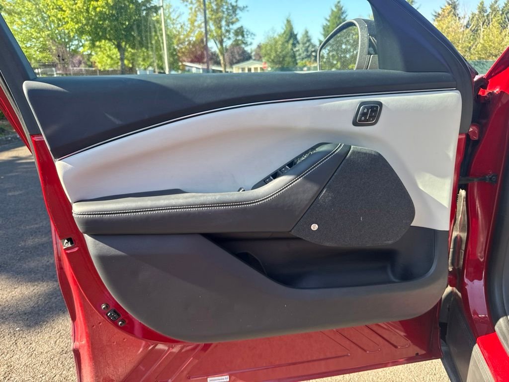 Used 2023 Rapid Red Metallic Tinted Clearcoat Ford Premium image 18