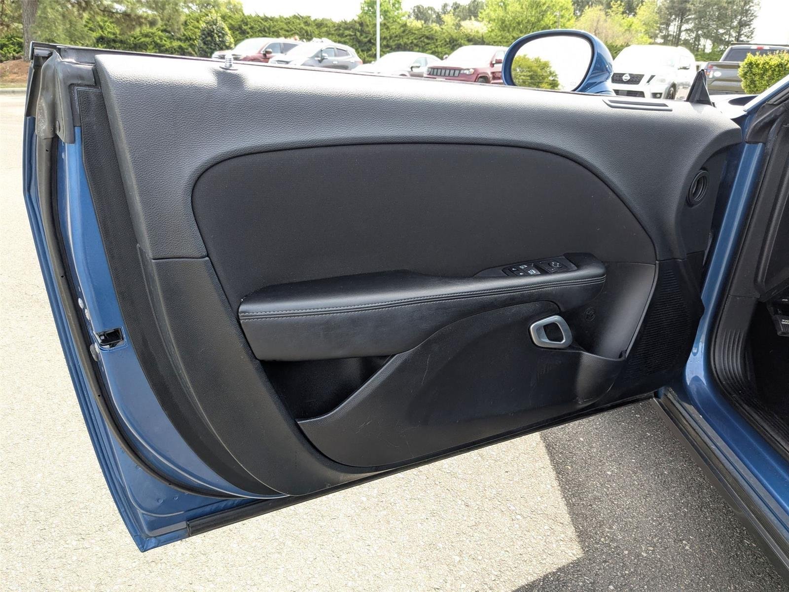 Used 2022 Frostbite Dodge SXT image 12
