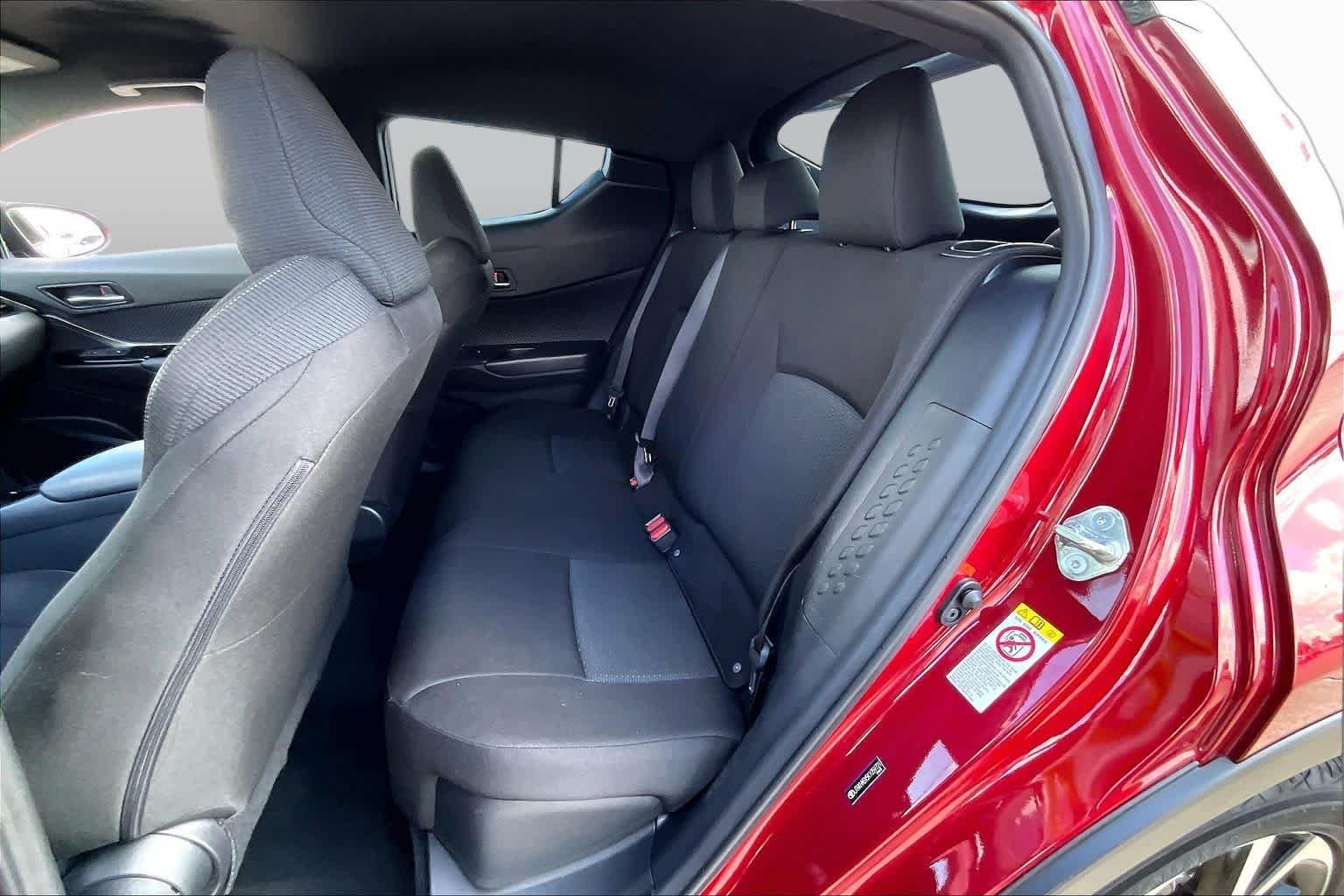 Used 2019 Ruby Flare Pearl w/Black Roof Toyota XLE image 20