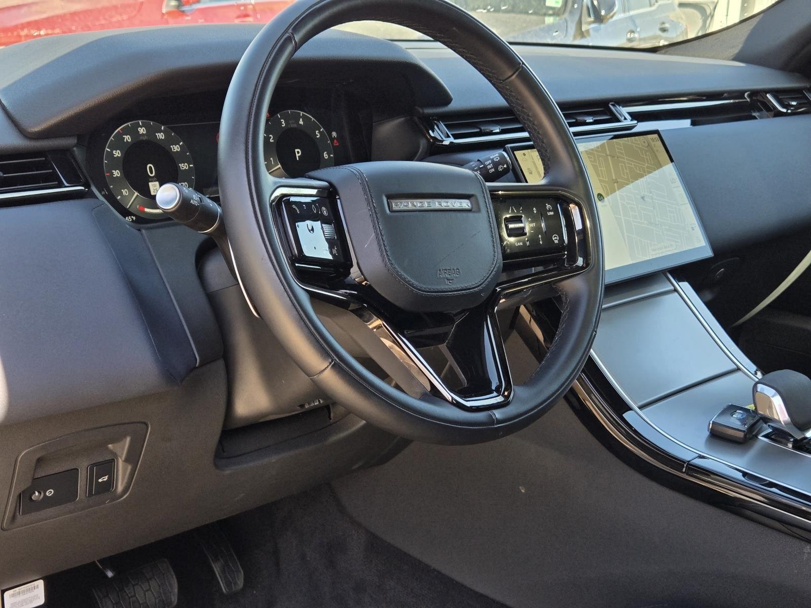 Used 2025 Zadar Grey Premium Metallic Land Rover S image 30