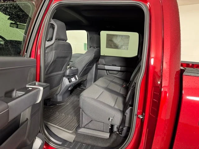 New 2026 Ruby Red Metallic Tinted Clearcoat Ford XLT image 8