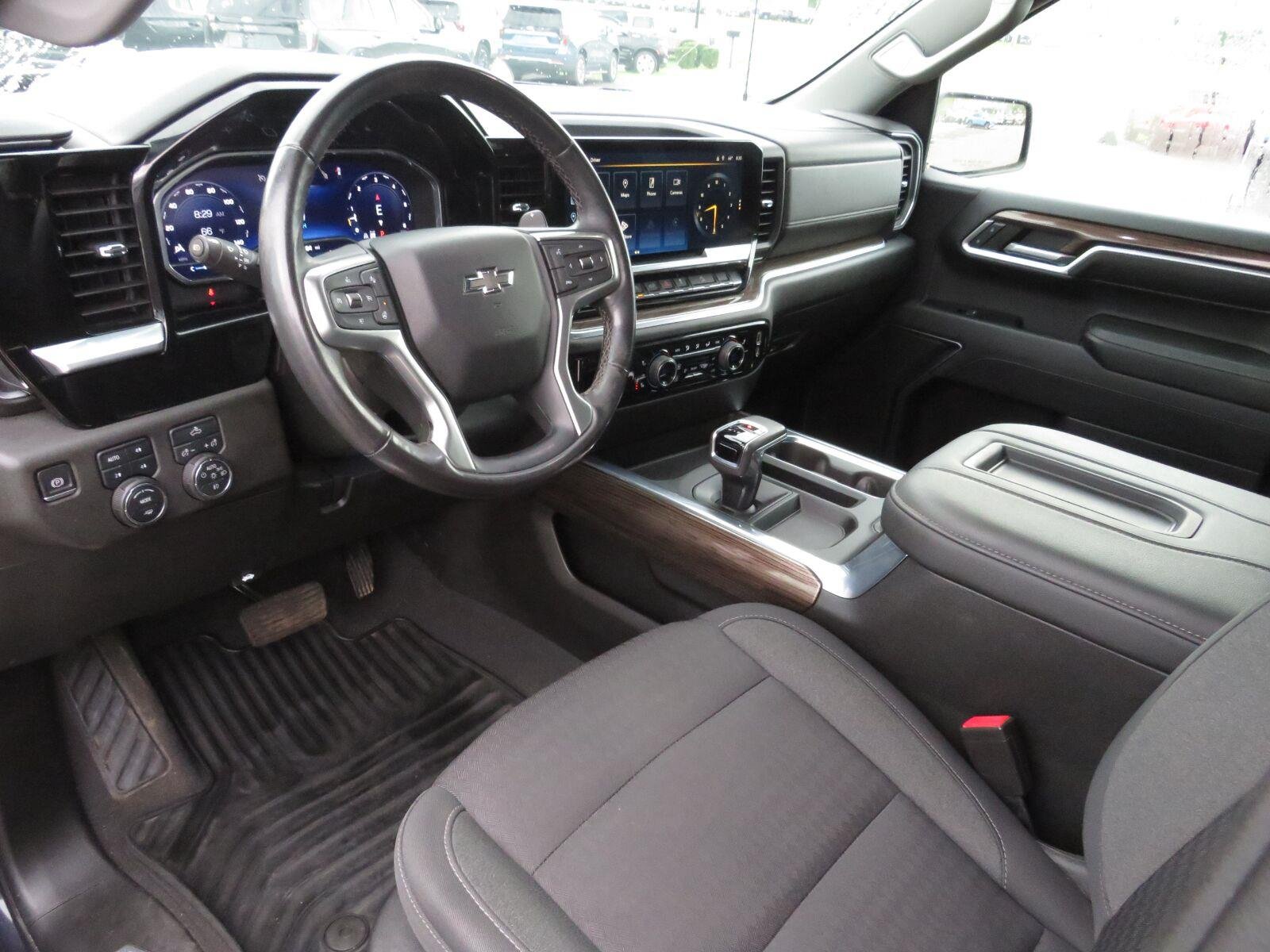 Used 2022 Dark Ash Metallic Chevrolet RST image 23