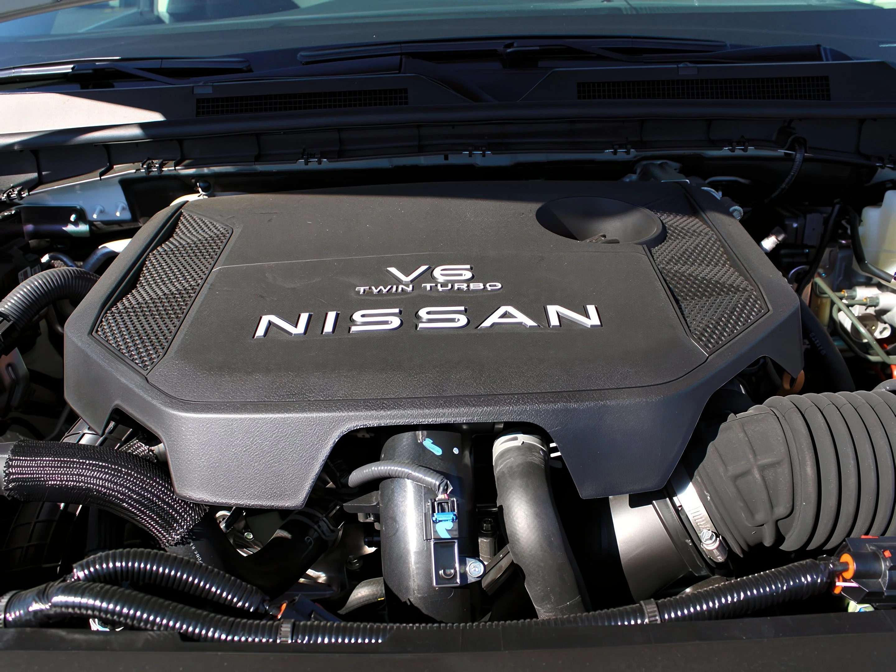 2026 Nissan Armada SV - Photo 39