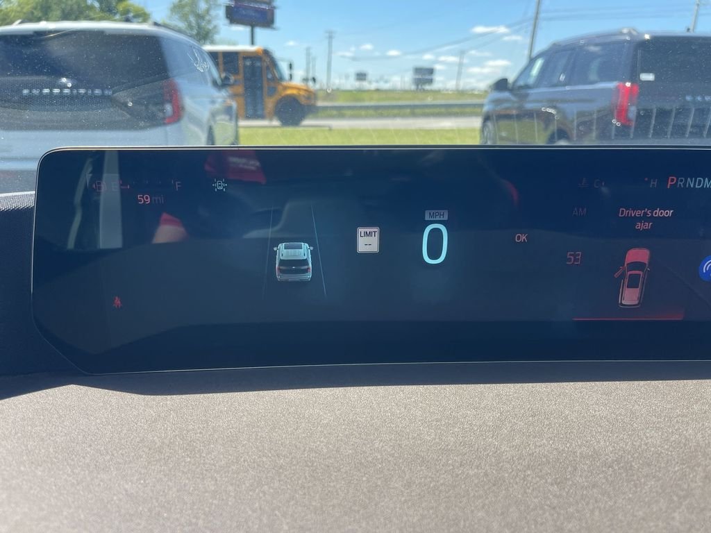New 2026 Space Silver Metallic Ford King Ranch® image 21