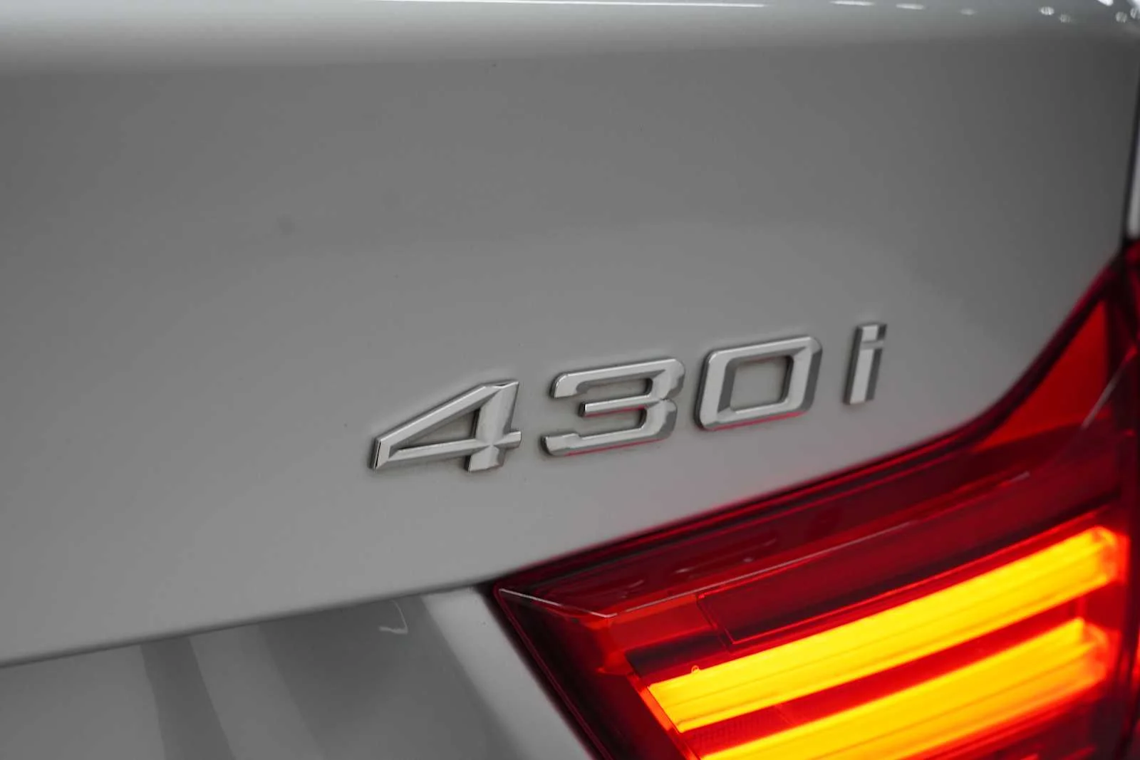 Used 2019 Glacier Silver Metallic BMW 430i image 9