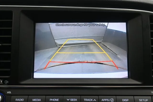 Used 2018 Silver Hyundai Value Edition image 33