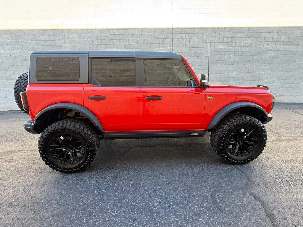 2022 Ford Bronco 4-Door Base - Photo 6