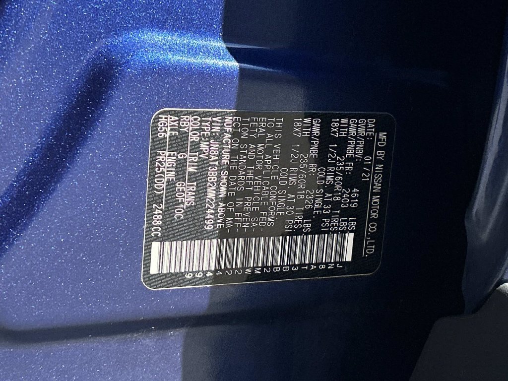 Used 2021 Blue Nissan SV image 10