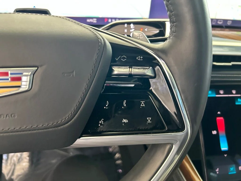 Used 2025 White Cadillac Sport Platinum image 70