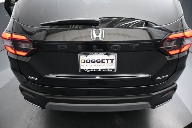 Used 2025 Black Honda Elite image 12