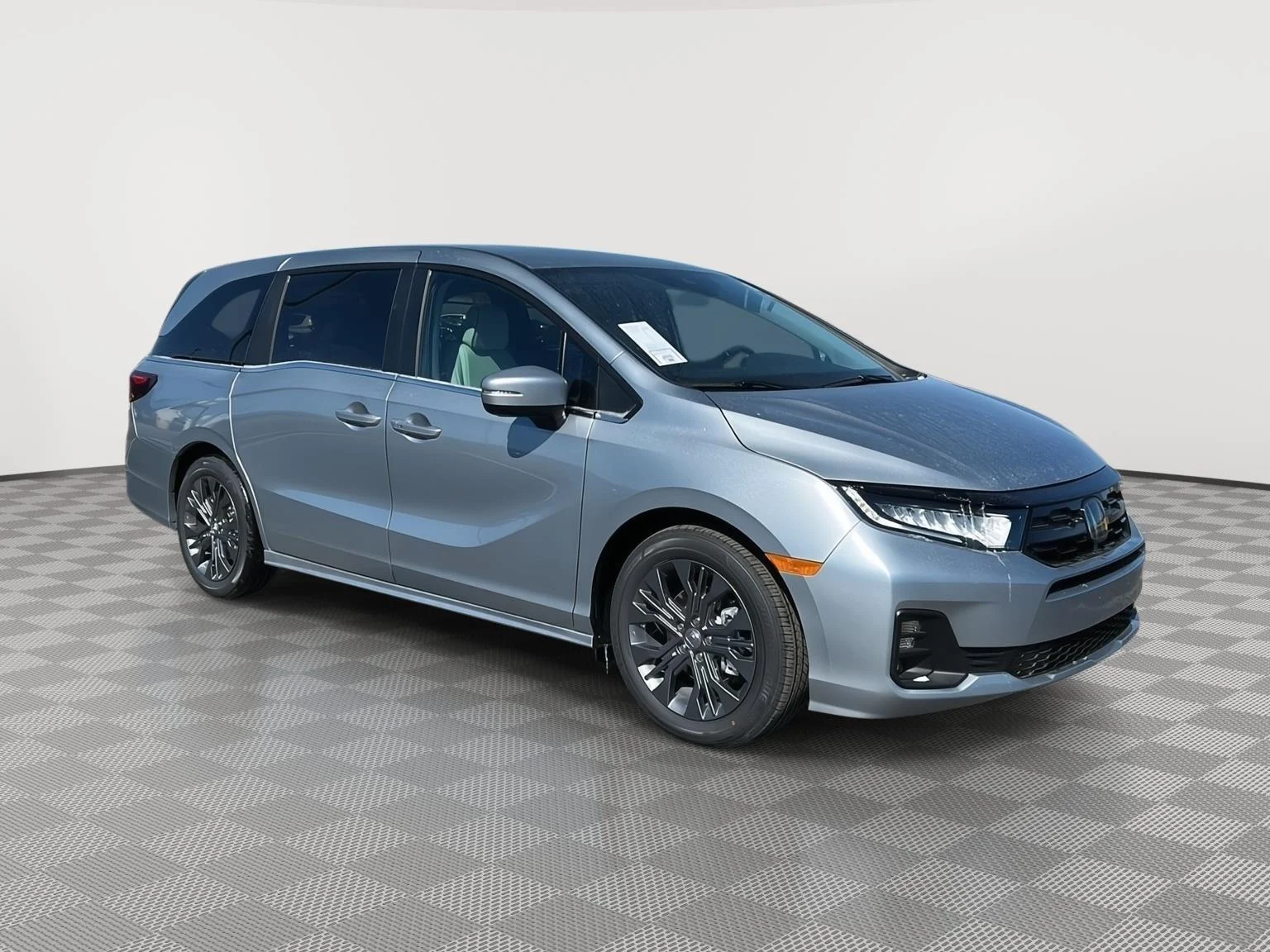 2026 Honda Odyssey Touring's photo