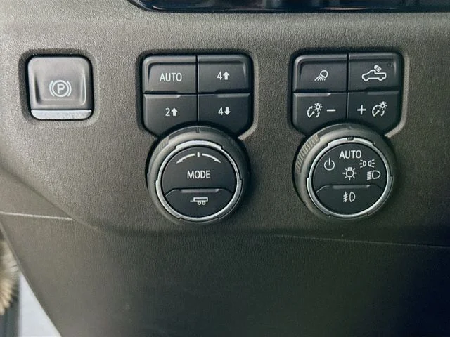 Used 2024 Gray Chevrolet ZR2 image 11