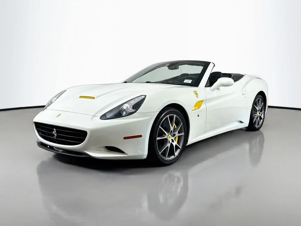 Used 2014  Ferrari Base image 3