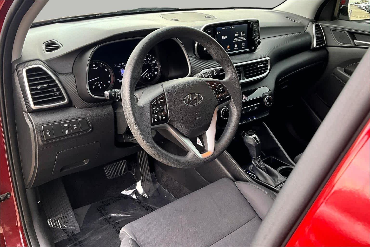 Used 2020 Gemstone Red Hyundai SE image 16