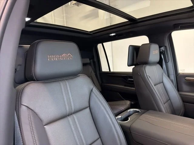 2026 Chevrolet Suburban High Country - Photo 36
