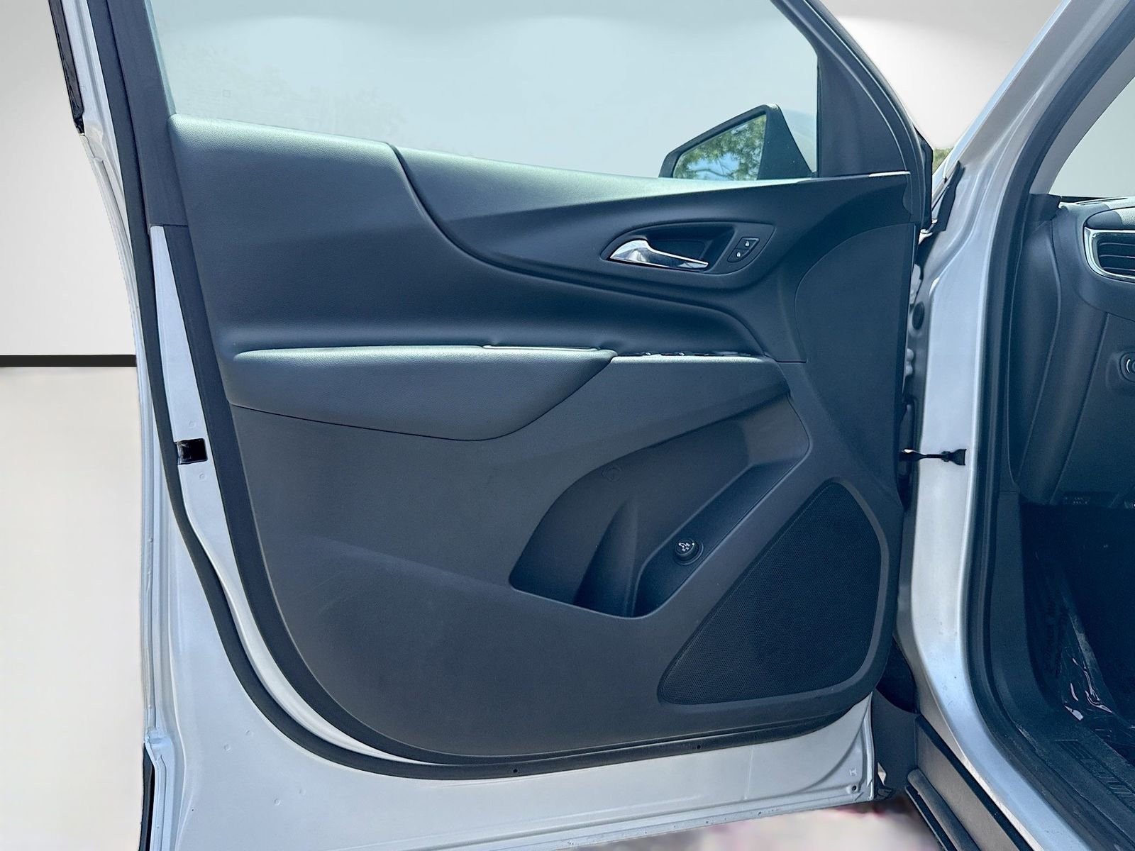 Used 2019 Silver Chevrolet LT image 21