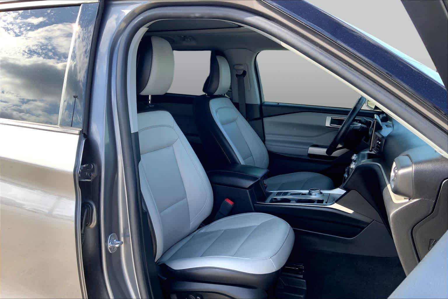 Used 2021 Carbonized Gray Metallic Ford XLT image 9