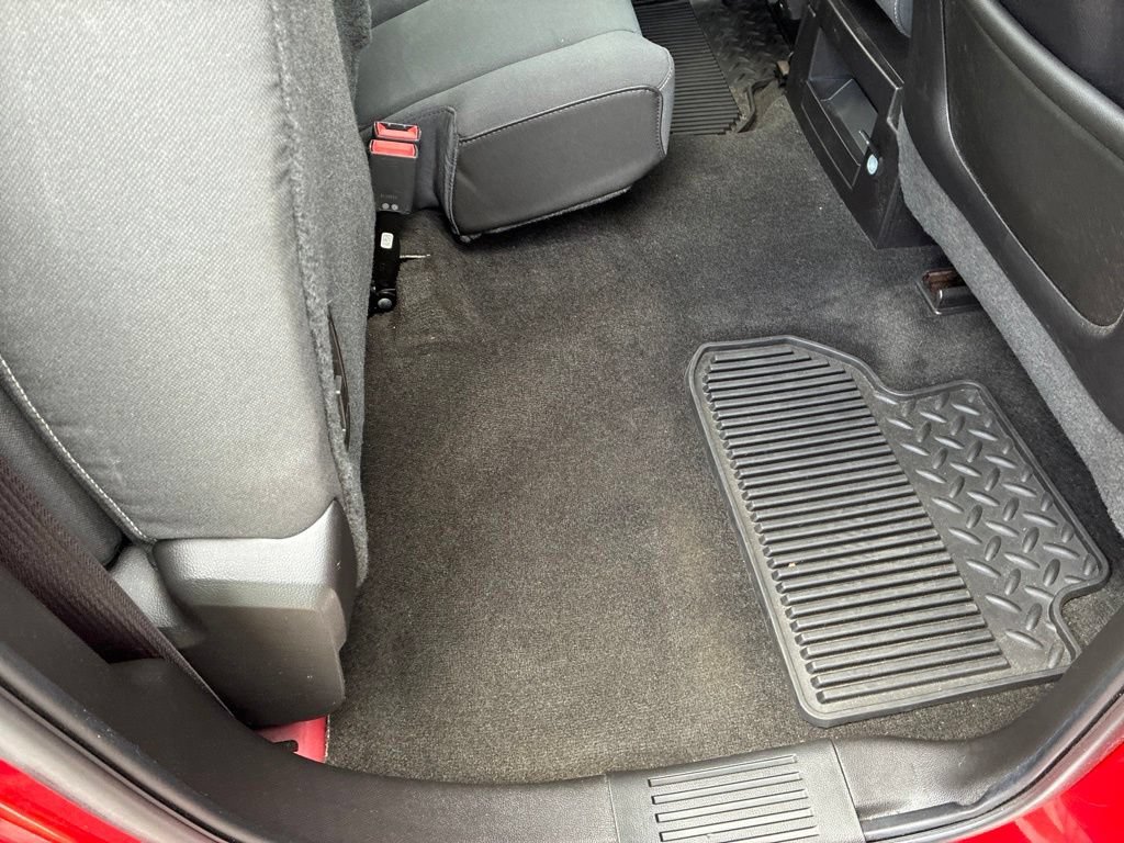 Used 2015 FIRE RED GMC SLE image 22