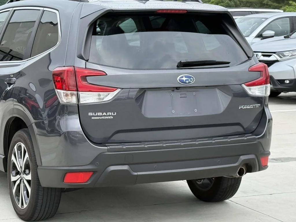 Used 2023 Gray Subaru Limited image 12