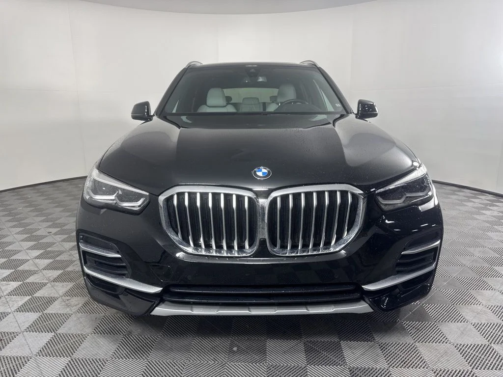 Certified Used 2023 Black BMW xDrive40i image 2