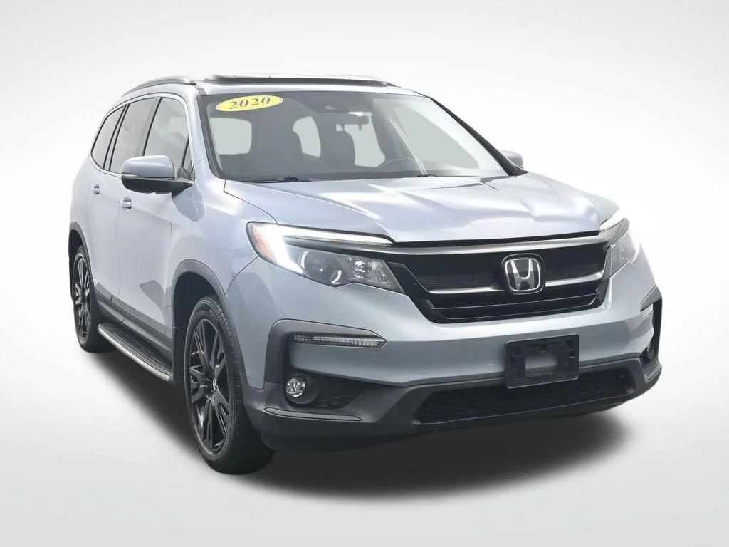 Certified Used 2022 Sonic Gray Pearl Honda Special Edition image 3