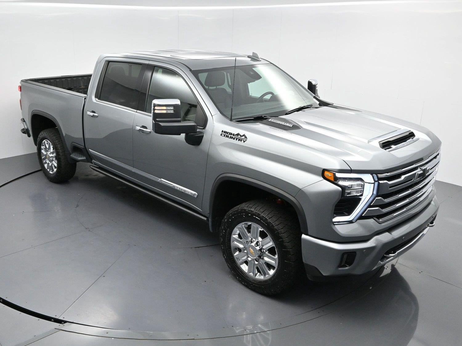 Used 2024 Sterling Gray Metallic Chevrolet High Country image 37