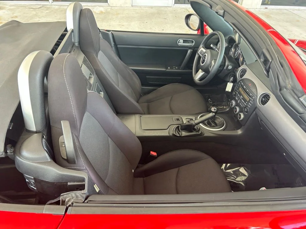 Used 2009 Red Mazda Sport image 49